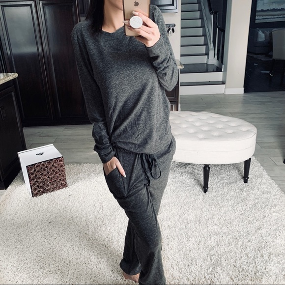 SOLD OUT - Picture 2 of 6